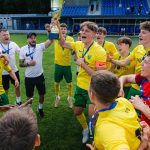 vitazna rozlucka s trenerom futbalisti ziliny oslavuju triumf v cesko slovenskom pohari