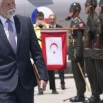 Babish opat okarhal Pavla za ucast na samite NATO Prezident ho vyzval na vecnou spolupracu