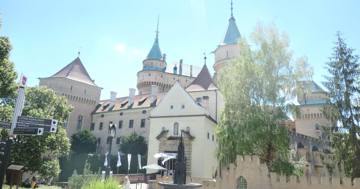 Horuce pocasie meni prevadzku Bojnickeho zamku Muzeum docasne skracuje otvaracie hodiny kvoli vysokym teplotam