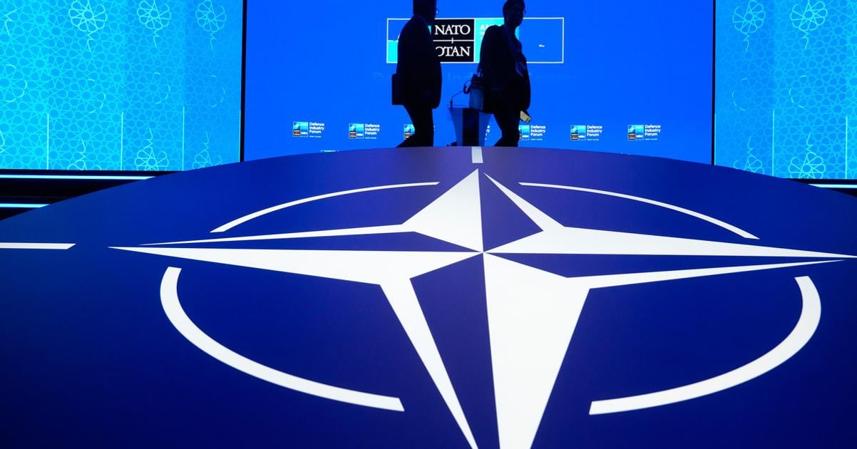 Predseda slovinskeho parlamentu opat vyzyva na referendum o clenstve v NATO
