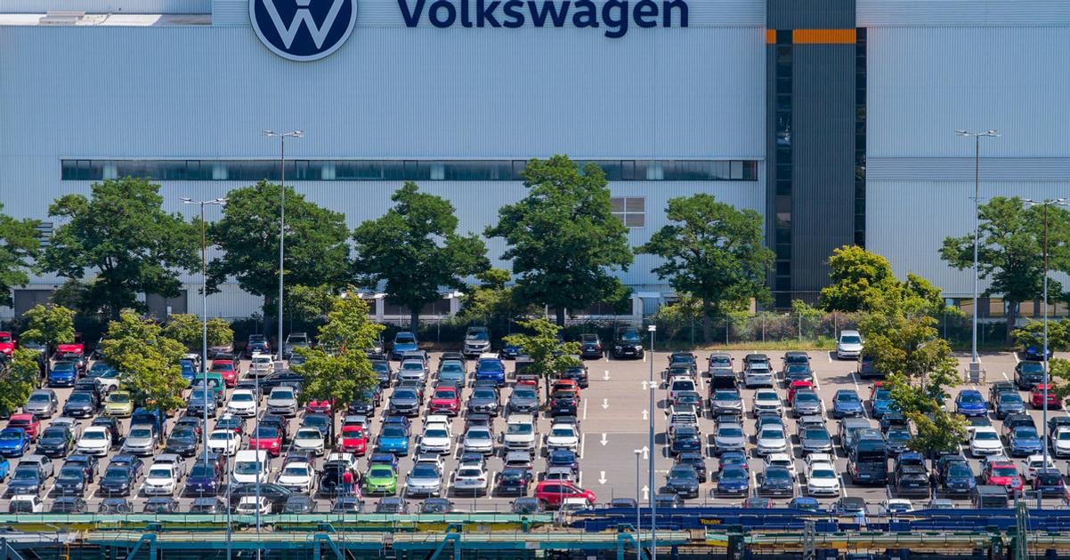 Situacia v Cine ostava narocna globalny predaj Volkswagenu klesol