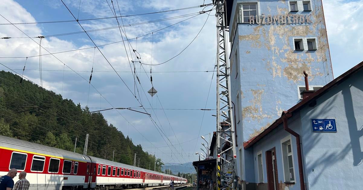 Cestujucich vita opadavujuca omietka Historicku zeleznicu stanicu opravia za dva miliony eur