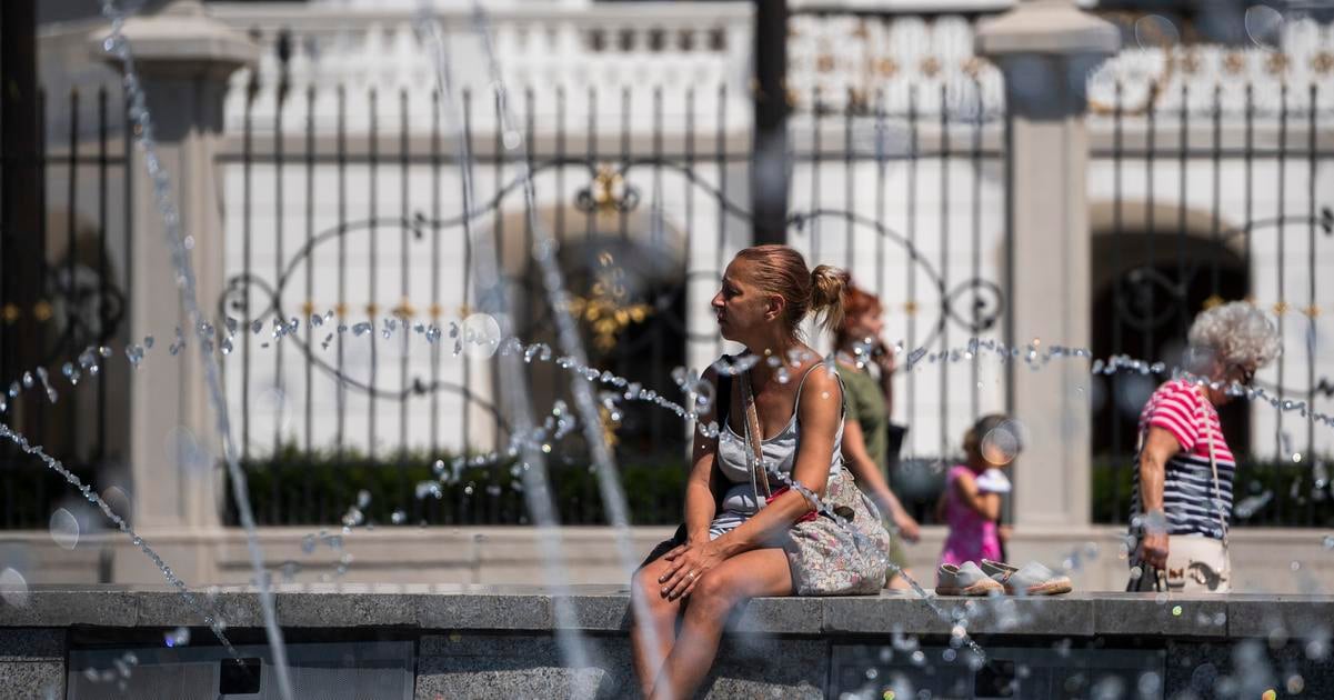 Pre juzne zapadne Slovensko platia varovania pred vysokymi teplotami
