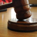 Prokuratua obzalovala troch zamestnancov Colneho uradu v Michalovciach