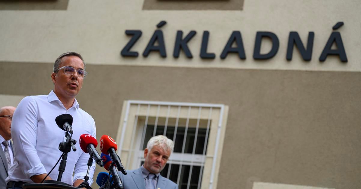 Rezort prace pripravuje balik o opatreniach proti zaskolactvu chce sprisnit aj pravidla pre socialne davky