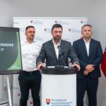Rozdavame my plat EU Takac kritizuje Brusel za sucho aj ked straty farmarom kompenzuje z penazi Unie