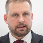 SaS vyzyva Saska aby zverejnil uplny financny plan na dokonczenie nemocnic