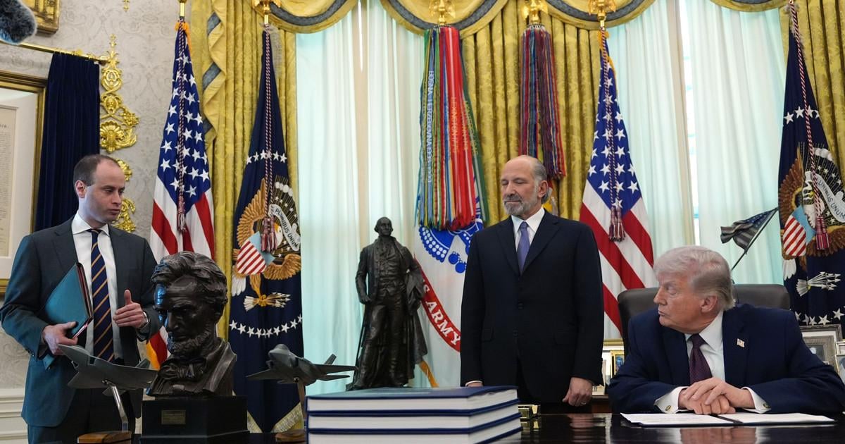 Trump vymenoval Willa Scharfa za pravneho poradcu Bieleho domu