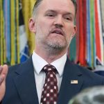 rokovania zlyhali trumpove 50percentne cla na kanadsky dovoz nadobudaju ucinnost kanada odpovie rovnakym sposobom